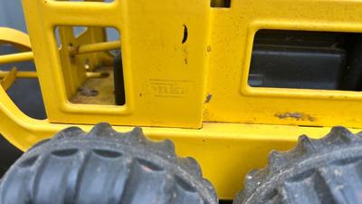 TONKA ROAD GRADER AND TONKA TOW TRUCK
