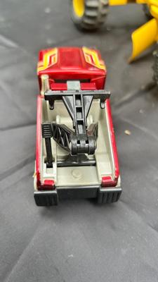 TONKA ROAD GRADER AND TONKA TOW TRUCK