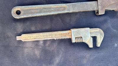 PIPE WRENCHES