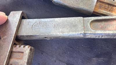 PIPE WRENCHES