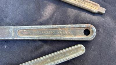 PIPE WRENCHES