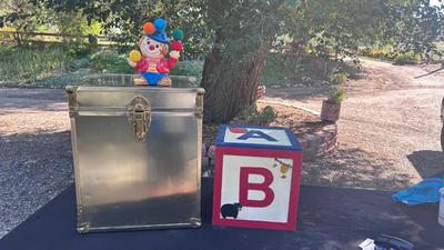 BRASS COLORED CUBE TRUNK, ABC BLOCK BOX AND CLOWN BANK