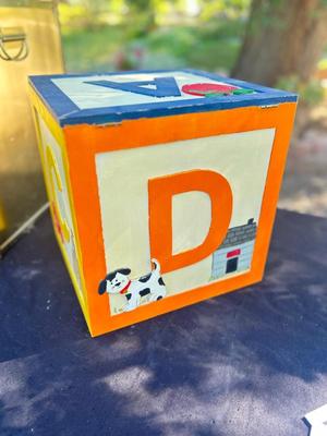 BRASS COLORED CUBE TRUNK, ABC BLOCK BOX AND CLOWN BANK