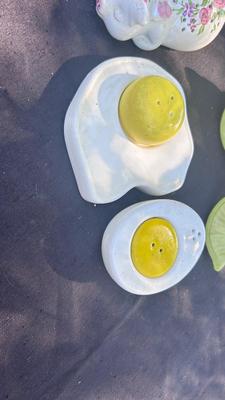 VINTAGE SALT & PEPPER SHAKERS