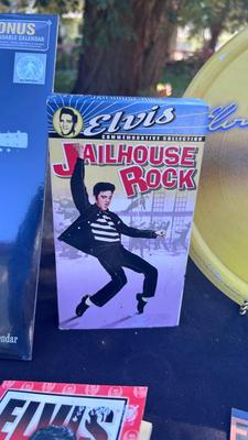 OH ELVIS! WHAT A DREAM BOAT!