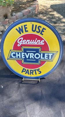 LED GARAGE LIGHT AND CHEVROLET SIGN