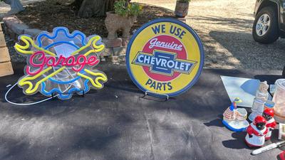 LED GARAGE LIGHT AND CHEVROLET SIGN