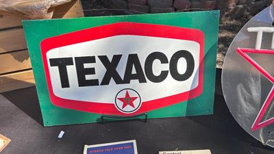 TEXACO SIGN, LED LIGHT AND VINTAGE ROAD MAPS