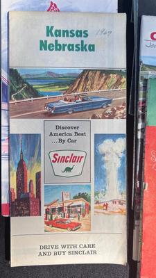 MR. HORSEPOWER LED LIGHT, VINTAGE ROAD MAPS AND SMILEY‘S REST STOP SIGN