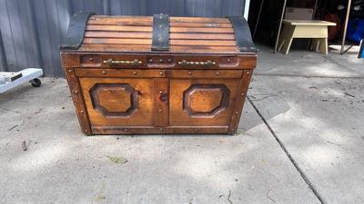 TREASURE CHEST TRUNK