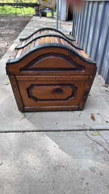 TREASURE CHEST TRUNK