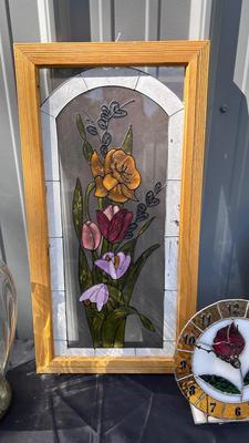 STAINED GLASS ITEMS AND A LARGE VASE