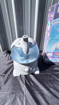 HOMEDICS PEDICURE SPA, BABY ELEPHANT HUMIDIFIER AND DIGITAL THERMOMETER