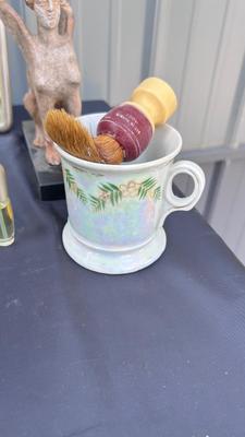 OLD PERFUME BOTTLES, DECOR. AND BATHROOM ITEMS
