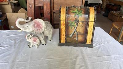 PORCELAIN ELEPHANTS AND DECORATIVE BOX