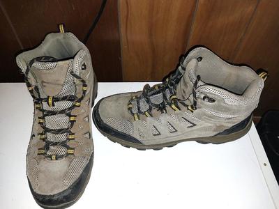 TWO PAIRS OF MENS BOOT/SHOE