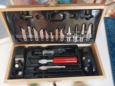 XACTO KNIFE SET-NORTON SHARPENING STONE AND MAGNETIC PICKUP TOOL
