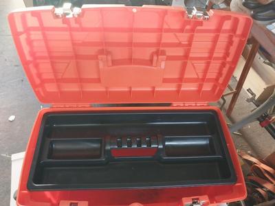 HOME DEPOT CARRY TOOLBOX WITH TOOLS INCLUDED