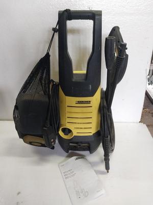 KARCHER HIGH PRESSURE WASHER WITH MANUEL