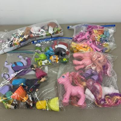 Sale Photo Thumbnail #548: Lot of Children's Plastic Figurines- My Little Pony & Others