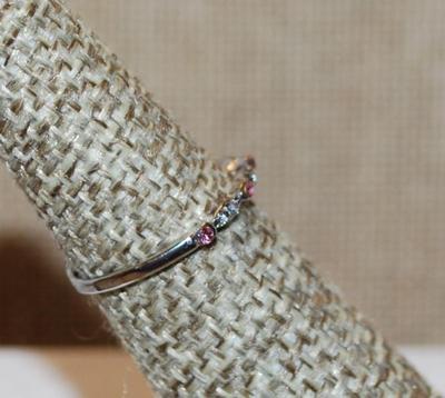 Size 5½ Delicate Pink & Clear Tiny Stones Ring on a Silver Tone Band (0.9g)
