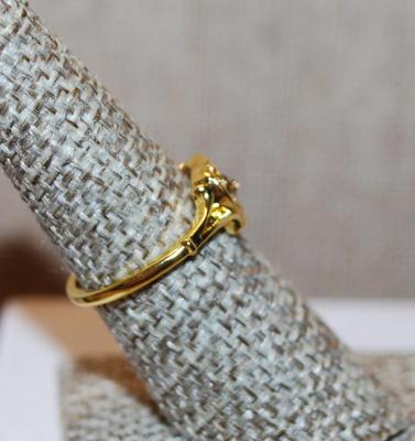 Size 7 Single Small Clear Center Stone Ring in a Black & Gold Heart Setting and Gold Tone Band (2.3g)