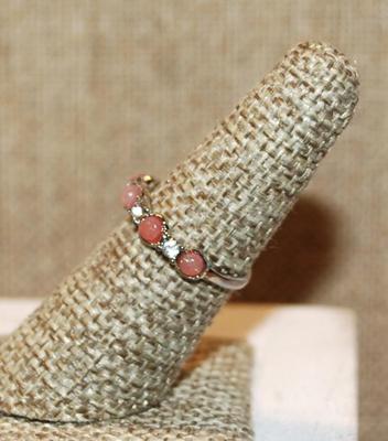 Size 7¼ Pink Globes & Clear Stones Accents Ring on Half Silver Tone Band (1.9g)