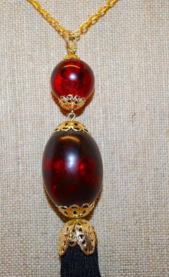 "All right, Mr. DeMille, I'm Ready for My Close-Up". Style PENDANT with a Long Gold Tone Necklace Chain 30" L