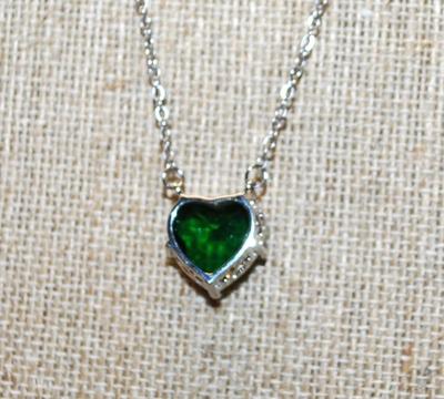 Double Hooked Green HEART Stone PENDANT (½" x ½") on a Silver Tone Necklace Chain 18" L
