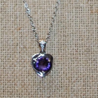 Deep Purple Faceted Round Stone PENDANT (¾" x ¾") with a Silver Tone Heart Setting on a Silver Tone Necklace Chain 17" L