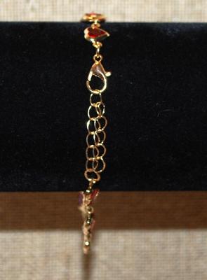 12 Multicolor Hearts Bracelet with Gold Tone Surrounds & Chain 7" Circumference