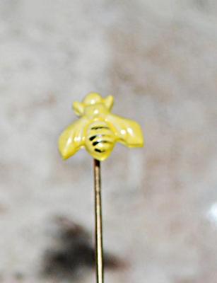 YELLOW Enamel BEE PIN (2¾" L) with Pin Guard on a Gold Tone Setting