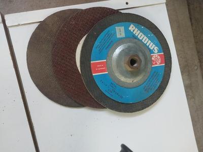 ANGLE GRINDER AND GRIINDERS
