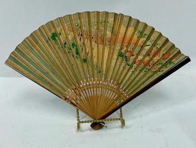 Vintage / Antique Folding Paper Hand Fan