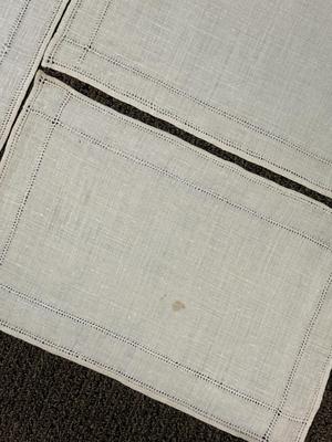 Vintage Linen 8 Placemats and 1 Table Runner
