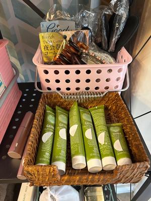 Assorted Bathroom Toiletries