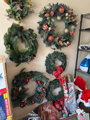 Garage - Holiday Wreaths -