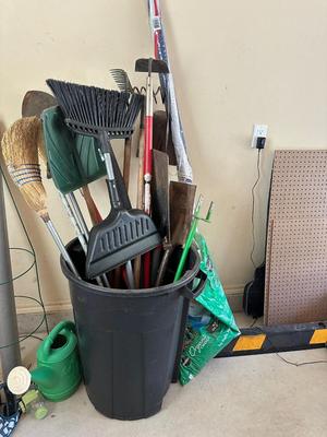 Garage - Bucket of Tools