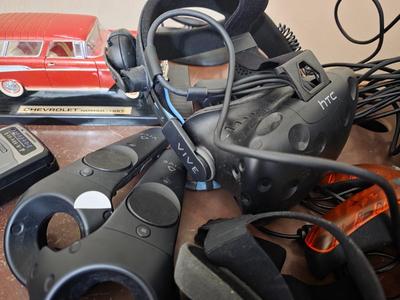 Electronics - HTC Virtual Reality Set