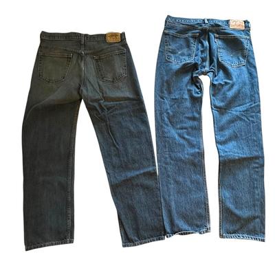 Sale Photo Thumbnail #831: 2 pair Levi's Mens Jeans 36- 34/32- great preowned condition!