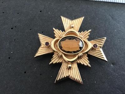 1983 Avon Maltese Cross Topaz