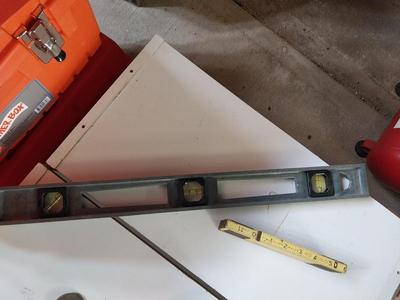 VARIETY OF HAND TOOLS-