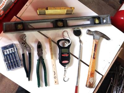 VARIETY OF HAND TOOLS-