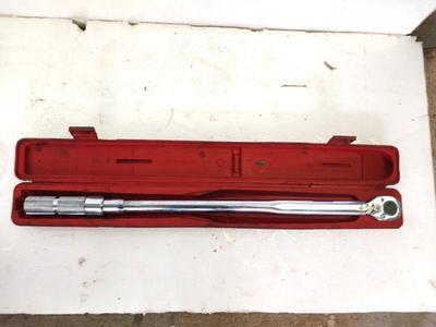 LARGE SOCKET WRENCH