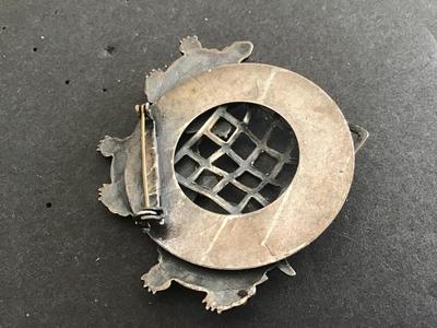 Textured Vintage Seat Turtle Brooch