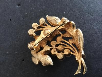 Signed JJ Vintage Brooch