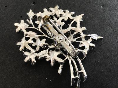 Blue Daisy Vintage Brooch
