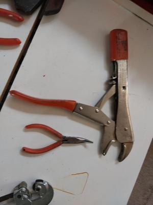 VARIETY OF HAND TOOLS