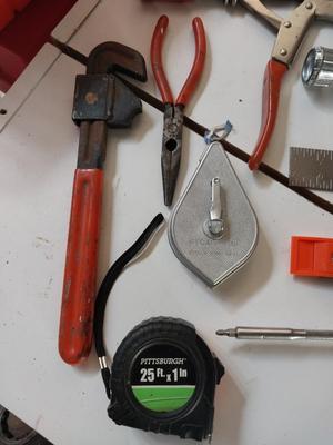 VARIETY OF HAND TOOLS