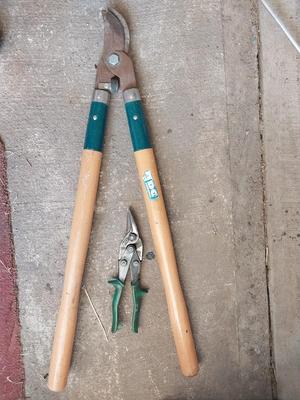 LONG HANDELED CLIPPERS-PUMP SPRAYER-HOSE AND MORE